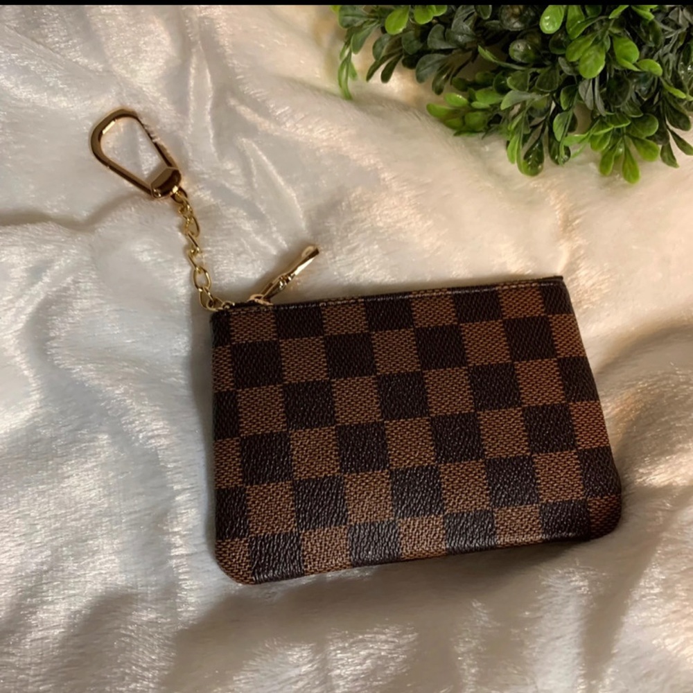 Brown checkered coin purse mini keychain key holder New 🔥🔥🔥🔥
